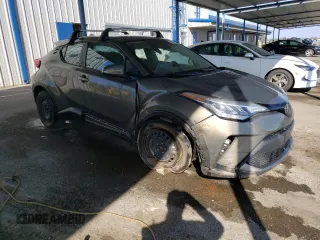 2021 Toyota C-HR LE with VIN NMTKHMBX0MR140098, listed as a Copart auction lot 72136544 with 43,869 mi miles and Clean Title. Bid and sale history available at DreamBid. Image 4.