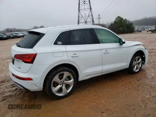 2021 Audi Q5 Premium Plus with VIN WA1BAAFY2M2021493, listed as a Copart auction lot 67912862 with 28,067 mi miles. Bid and sale history available at carsss.com. Image 3.