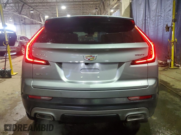 2023 Cadillac XT4 AWD Premium Luxury z VIN 1GYFZDR4XPF109449, wystawiony jako Copart lot #46712405 z przebiegiem 10 882 mil mil oraz Czysty tytuł • Clean title. Historia ofert i sprzedaży dostępna na DreamBid. Obrazek 6.