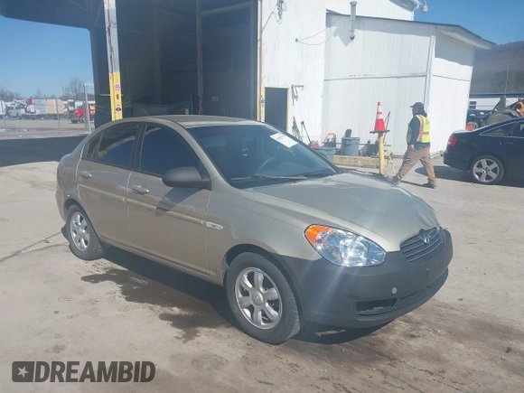 2007 Hyundai Accent GLS with VIN KMHCN46CX7U093034, listed as a IAAI auction lot 41855739 with 152,449 mi miles. Bid and sale history available at carsss.com. Image 1.