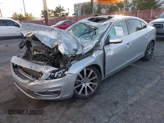 2017 Volvo S60 Inscription with VIN LYV402HK7HB133405, listed as a IAAI auction lot 41331529 with 1 mi miles. Bid and sale history available at carsss.com. Image 17.