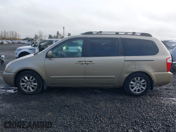 2007 Kia Sedona EX with VIN KNDMB233676121720, listed as a IAAI auction lot 41606082 with 200,736 mi miles. Bid and sale history available at carsss.com. Image 15.