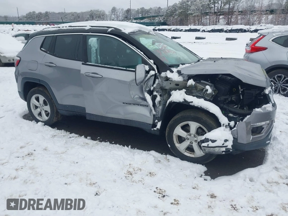 2018 Jeep Compass Altitude with VIN 3C4NJDBB7JT256164, listed as a IAAI auction lot 41551598 with 22,335 mi miles and . Bid and sale history available at carsss.com. Image 1.