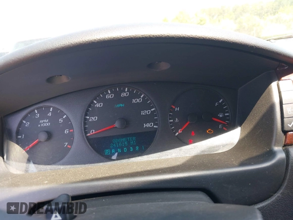 2008 Chevrolet Impala LS with VIN 2G1WB58K781287000, listed as a IAAI auction lot 42141643 with 241,615 mi miles and . Bid and sale history available at DreamBid. Image 7.