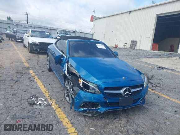 2018 Mercedes-Benz C 300 with VIN WDDWK4JB4JF617868, listed as a IAAI auction lot 42517376 with 175,853 mi miles and . Bid and sale history available at DreamBid. Image 1.