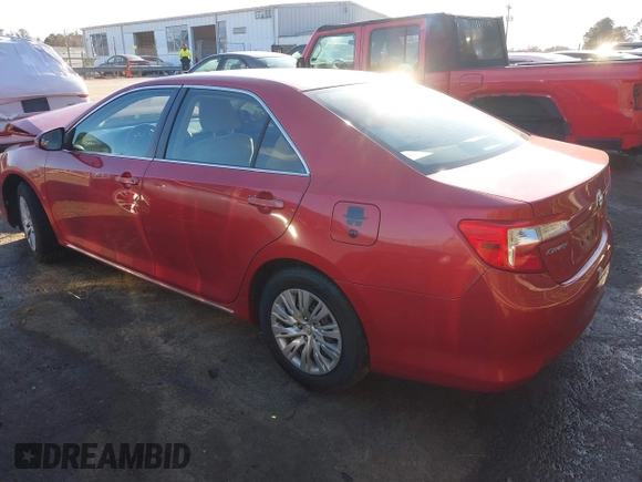 2012 Toyota Camry L with VIN 4T1BF1FK7CU517858, listed as a IAAI auction lot 41721757 with 225,334 mi miles. Bid and sale history available at carsss.com. Image 3.