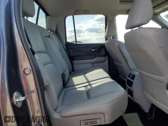 2020 Honda Ridgeline RTL with VIN 5FPYK3F5XLB017323, listed as a Copart auction lot 58368395 with 117,058 mi miles and Salvage title. Bid and sale history available at DreamBid. Image 10.