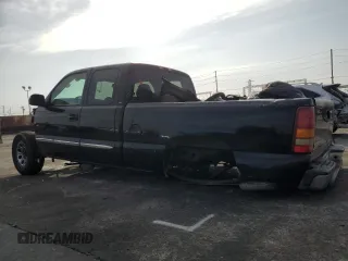 2005 GMC New Sierra 1500 SL with VIN 1GTEC19VX5Z347758, listed as a Copart auction lot 42574015 with 0 mi miles and Non Repairable. Bid and sale history available at carsss.com. Image 2.