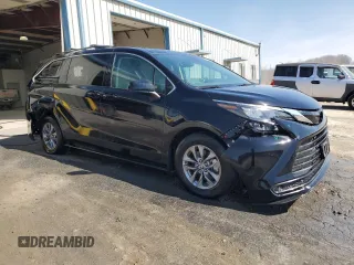 2024 Toyota Sienna LE with VIN 5TDBRKEC3RS187385, listed as a Copart auction lot 47898655 with 43,309 mi miles and Salvage Title. Bid and sale history available at carsss.com. Image 4.