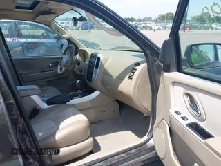 2005 Mercury Mariner Luxury с VIN 4M2CU571X5DJ03210, выставлен на аукционе IAAI как лот 42747920 с пробегом 167 795 миль миль и . История ставок и продаж доступна на DreamBid. Изображение 5.