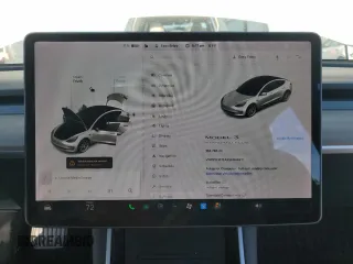 2020 Tesla Model 3 Standard Range Plus z VIN 5YJ3E1EAXLF644911, wystawiony jako Copart lot #52390785 z przebiegiem 138 783 mil mil oraz Szkoda całkowita • Salvage title. Historia ofert i sprzedaży dostępna na DreamBid. Obrazek 9.