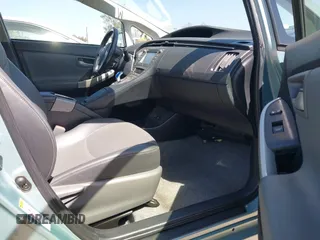 2014 Toyota Prius Four z VIN JTDKN3DU2E1841005, wystawiony jako IAAI lot #42273016 z przebiegiem 117 044 mil mil oraz . Historia ofert i sprzedaży dostępna na DreamBid. Obrazek 5.