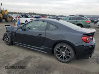 2020 Toyota 86 with VIN JF1ZNAA17L8752389, listed as a Copart auction lot 86005994 with 23,179 mi miles and Salvage Title. Bid and sale history available at carsss.com. Image 2.