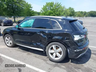 2018 Audi Q5 Premium Plus z VIN WA1BNAFY5J2237208, wystawiony jako IAAI lot #39738297 z przebiegiem 93 523 mil mil oraz . Historia ofert i sprzedaży dostępna na DreamBid. Obrazek 6.