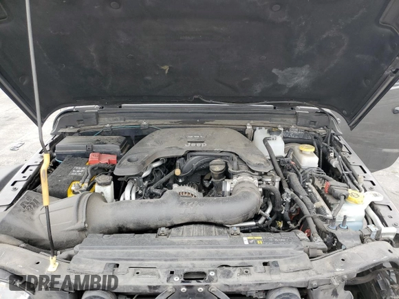 2019 Jeep Wrangler Unlimited Sport S with VIN 1C4HJXDG5KW535115, listed as a Copart auction lot 58404545 with 95,491 mi miles and Salvage title. Bid and sale history available at DreamBid. Image 12.