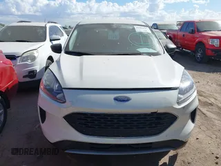2022 Ford Escape SE with VIN 1FMCU9G64NUA60729, listed as a IAAI auction lot 41983647 with 210,119 mi miles and . Bid and sale history available at carsss.com. Image 12.