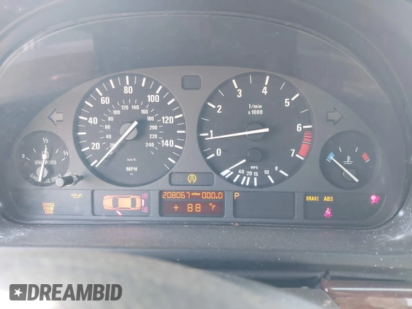 2000 BMW 5 Series 528i z VIN WBADM6348YGU16191, wystawiony jako IAAI lot #42295709 z przebiegiem 208 067 mil mil oraz . Historia ofert i sprzedaży dostępna na DreamBid. Obrazek 7.