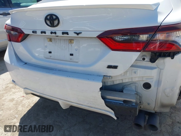 2023 Toyota Camry SE z VIN 4T1G11AK1PU774077, wystawiony jako IAAI lot #41747862 z przebiegiem 63 106 mil mil oraz . Historia ofert i sprzedaży dostępna na DreamBid. Obrazek 15.