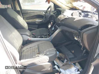2016 Ford Escape SE z VIN 1FMCU0G76GUA61050, wystawiony jako IAAI lot #42171320 z przebiegiem Nie podano mil oraz . Historia ofert i sprzedaży dostępna na DreamBid. Obrazek 5.
