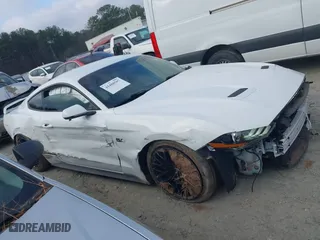 2018 Ford Mustang GT with VIN 1FA6P8CF2J5142140, listed as a IAAI auction lot 41488507 with 87,507 mi miles. Bid and sale history available at carsss.com. Image 13.
