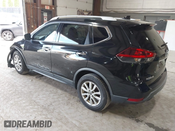 2018 Nissan Rogue SV z VIN KNMAT2MV7JP610600, wystawiony jako IAAI lot #42171714 z przebiegiem 70 299 mil mil oraz . Historia ofert i sprzedaży dostępna na DreamBid. Obrazek 3.