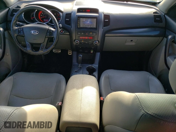 2011 Kia Sorento SX with VIN 5XYKW4A21BG122698, listed as a Copart auction lot 82316704 with 191,579 mi miles and Salvage Title. Bid and sale history available at carsss.com. Image 8.