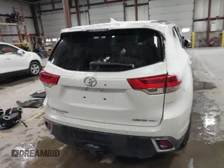 2018 Toyota Highlander Limited z VIN 5TDDZRFH2JS874888, wystawiony jako IAAI lot #41840205 z przebiegiem 82 847 mil mil oraz . Historia ofert i sprzedaży dostępna na DreamBid. Obrazek 16.