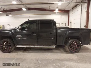 2011 GMC Sierra 1500 SLE with VIN 3GTP1VE08BG100816, listed as a IAAI auction lot 41768212 with 249,109 mi miles. Bid and sale history available at carsss.com. Image 14.