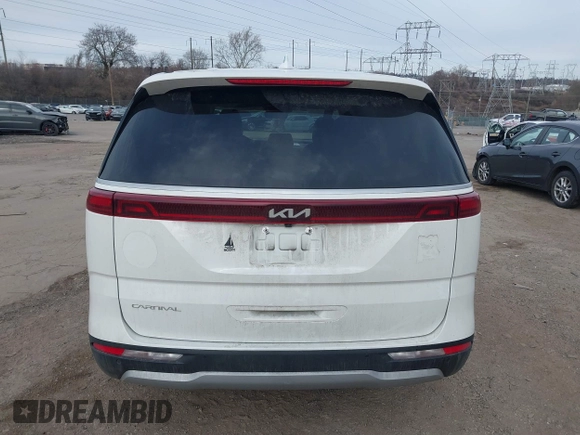 2024 Kia Carnival LX with VIN KNDNB4H34R6328831, listed as a IAAI auction lot 41631238 with 41,733 mi miles. Bid and sale history available at carsss.com. Image 17.