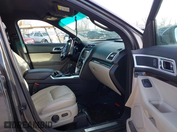 2015 Ford Explorer Limited z VIN 1FM5K7F86FGC26173, wystawiony jako IAAI lot #41957818 z przebiegiem 141 449 mil mil oraz . Historia ofert i sprzedaży dostępna na DreamBid. Obrazek 5.