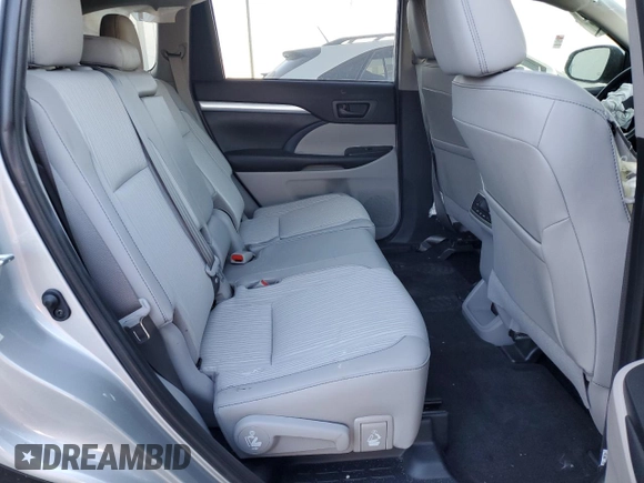 2019 Toyota Highlander LE z VIN 5TDZZRFH2KS312304, wystawiony jako Copart lot #41061594 z przebiegiem 27 969 mil mil oraz Nie do naprawy • Non repairable. Historia ofert i sprzedaży dostępna na DreamBid. Obrazek 11.