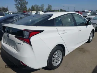2022 Toyota Prius L Eco z VIN JTDKAMFU6N3177732, wystawiony jako IAAI lot #42504790 z przebiegiem 65 338 mil mil oraz . Historia ofert i sprzedaży dostępna na DreamBid. Obrazek 4.