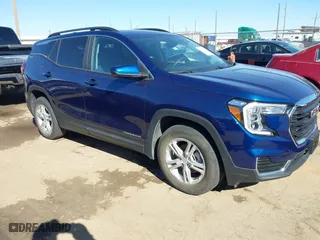 2022 GMC Terrain SLE with VIN 3GKALTEVXNL135924, listed as a IAAI auction lot 41499915 with 16,533 mi miles. Bid and sale history available at carsss.com. Image 1.