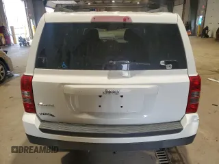 2014 Jeep Patriot Sport z VIN 1C4NJRBB5ED625497, wystawiony jako Copart lot #54192355 z przebiegiem 119 435 mil mil oraz Szkoda całkowita • Salvage title. Historia ofert i sprzedaży dostępna na DreamBid. Obrazek 6.
