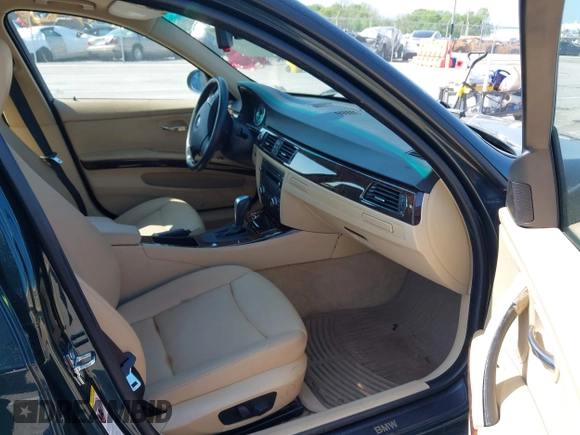 2008 BMW 3 Series 328i with VIN WBAVA37548NL50443, listed as a IAAI auction lot 42139674 with 129,105 mi miles and . Bid and sale history available at DreamBid. Image 5.