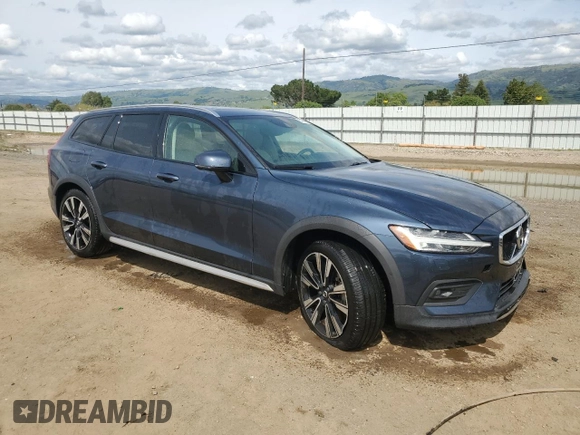 2020 Volvo V60 z VIN YV4102WK7L1039205, wystawiony jako Copart lot #51996285 z przebiegiem 44 517 mil mil oraz Czysty tytuł • Clean title. Historia ofert i sprzedaży dostępna na DreamBid. Obrazek 4.