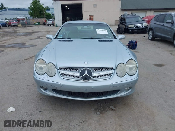 2004 Mercedes-Benz SL 500 with VIN WDBSK75F54F067493, listed as a IAAI auction lot 42548735 with 1,522 mi miles and . Bid and sale history available at DreamBid. Image 12.