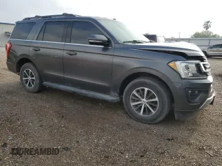 2018 Ford Expedition XLT z VIN 1FMJU1HT4JEA13346, wystawiony jako Copart lot #51070495 z przebiegiem 100 130 mil mil oraz Szkoda całkowita • Salvage title. Historia ofert i sprzedaży dostępna na DreamBid. Obrazek 4.
