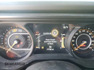 2024 Jeep Wrangler Rubicon z VIN 1C4PJXFG8RW226581, wystawiony jako Copart lot #55681685 z przebiegiem 17 738 mil mil oraz Szkoda całkowita • Salvage title. Historia ofert i sprzedaży dostępna na DreamBid. Obrazek 9.