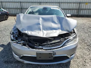 2015 Chrysler 200 Limited z VIN 1C3CCCAB4FN722433, wystawiony jako Copart lot #56233825 z przebiegiem 92 925 mil mil oraz Szkoda całkowita • Salvage title. Historia ofert i sprzedaży dostępna na DreamBid. Obrazek 5.