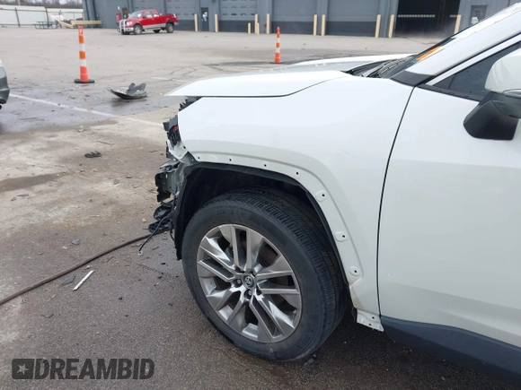 2019 Toyota RAV4 Limited with VIN 2T3N1RFVXKW071165, listed as a IAAI auction lot 41644791 with 57,195 mi miles. Bid and sale history available at carsss.com. Image 21.