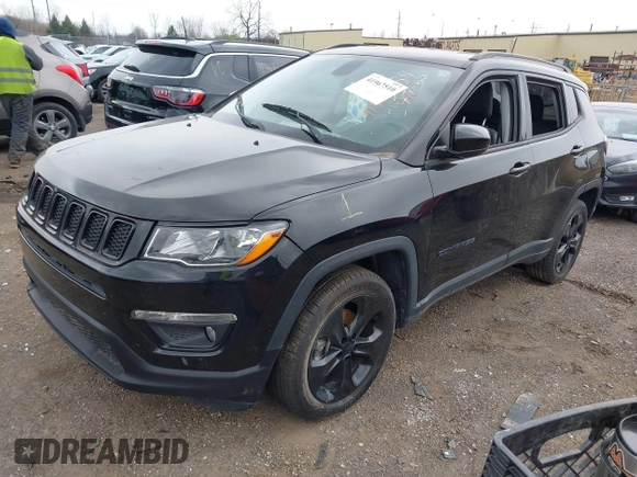 2018 Jeep Compass Altitude with VIN 3C4NJDBB3JT453154, listed as a IAAI auction lot 41967510 with Not Provided miles and . Bid and sale history available at carsss.com. Image 2.