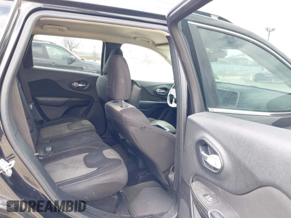 2014 Jeep Cherokee Latitude with VIN 1C4PJLCB6EW186576, listed as a IAAI auction lot 42099422 with 117,681 mi miles and . Bid and sale history available at DreamBid. Image 8.