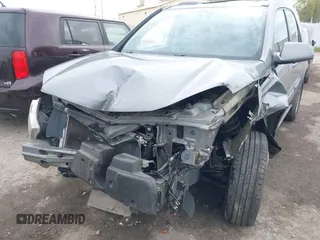 2006 Chevrolet Equinox LT z VIN 2CNDL63F566007906, wystawiony jako IAAI lot #41783318 z przebiegiem 109 420 mil mil oraz . Historia ofert i sprzedaży dostępna na DreamBid. Obrazek 6.