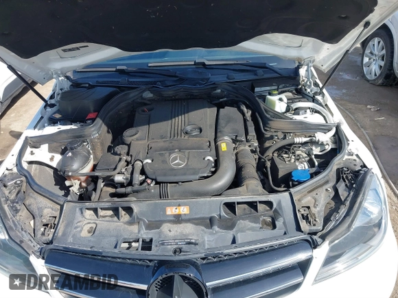 2015 Mercedes-Benz C-Class C 250 with VIN WDDGJ4HB7FG361739, listed as a IAAI auction lot 41814110 with 98,729 mi miles. Bid and sale history available at carsss.com. Image 10.