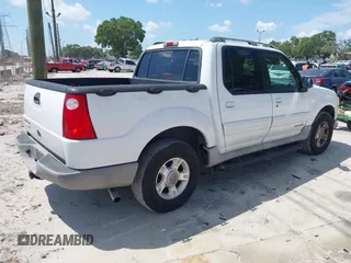 2002 Ford Explorer Sport Trac Value z VIN 1FMZU77E22UD24886, wystawiony jako IAAI lot #42361154 z przebiegiem 240 972 mil mil oraz . Historia ofert i sprzedaży dostępna na DreamBid. Obrazek 4.
