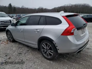 2018 Volvo V60 z VIN YV440MWK4J2056026, wystawiony jako Copart lot #83186344 z przebiegiem 45 495 mil mil oraz Szkoda całkowita • Salvage title. Historia ofert i sprzedaży dostępna na DreamBid. Obrazek 2.