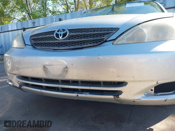 2004 Toyota Camry LE z VIN JTDBE32K040263783, wystawiony jako IAAI lot #42066013 z przebiegiem 204 531 mil mil oraz . Historia ofert i sprzedaży dostępna na DreamBid. Obrazek 17.
