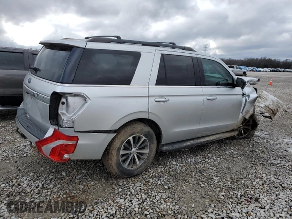 2018 Ford Expedition XLT with VIN 1FMJU1HT6JEA17396, listed as a Copart auction lot 86210324 with 70,990 mi miles and Salvage Title. Bid and sale history available at carsss.com. Image 3.