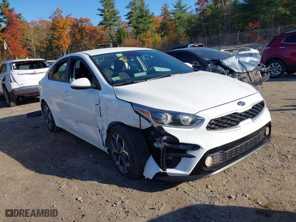 2020 Kia Forte LXS with VIN 3KPF24AD0LE221591, listed as a IAAI auction lot 40611418 with NaN miles. Bid and sale history available at carsss.com. Image 6.